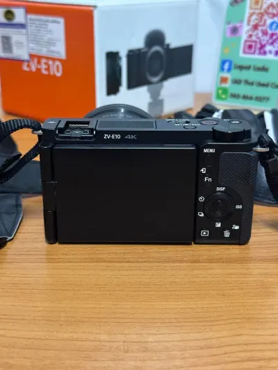 Sony ZV-E10 พร้อมเลนส์ Kit 16-50mm OSS