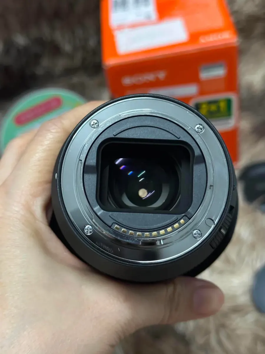 Sony FE 24-50mm F2.8 G